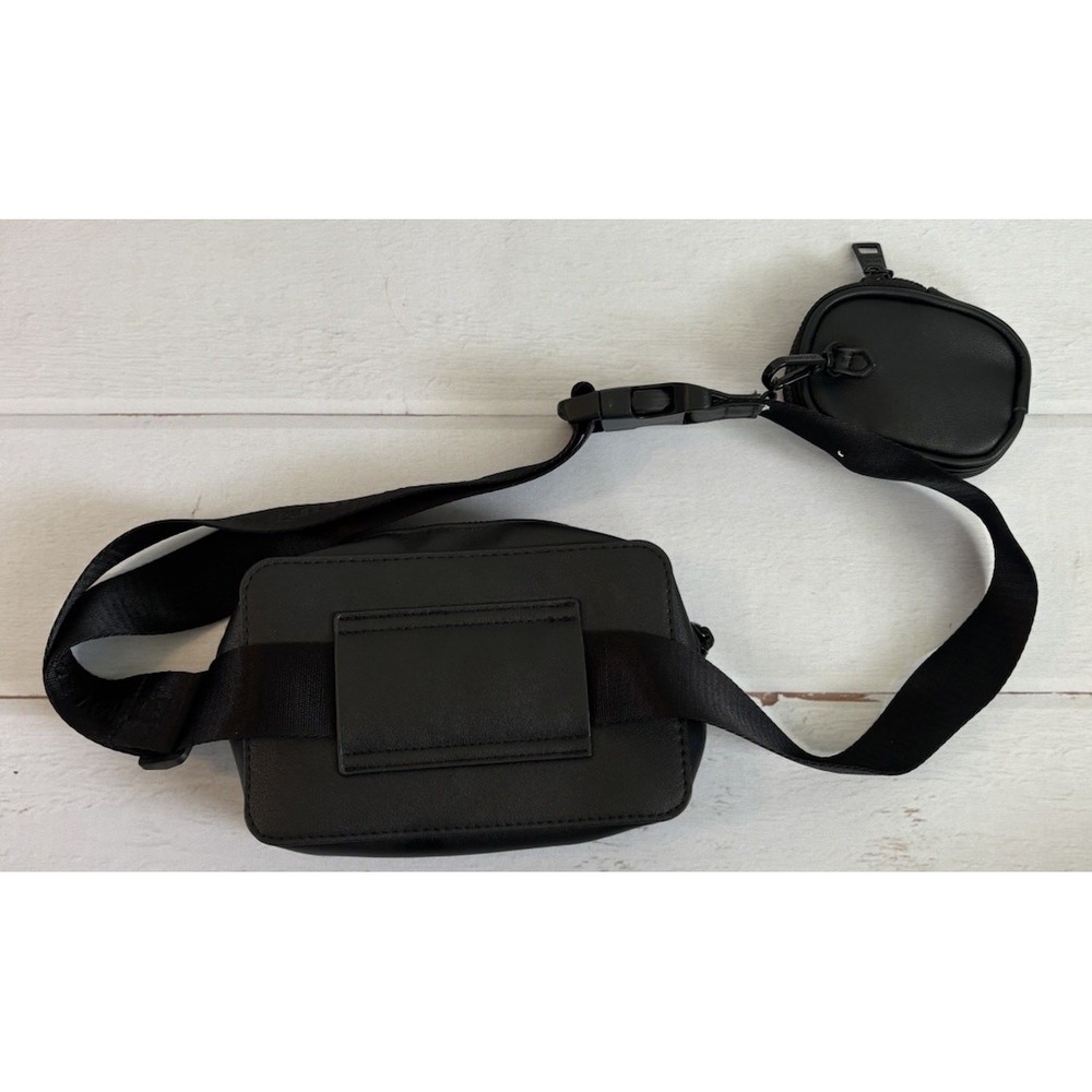 STEVE MADDEN BLACK W LOGO BELT BAG FANNY PACK CROSSBODY BAG W AIRPOD CASE. - Picture 2 of 6